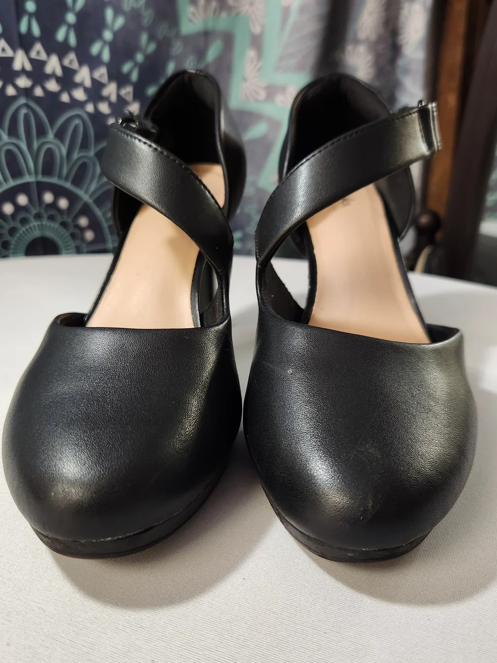 ⭐️Clarks Ambyr Glow Black Leather Platform Pump Heels Comfort Mary Jane Size 9